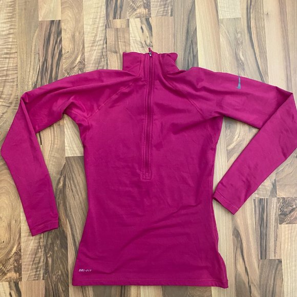 Nike Tops - Nike Pro Women's Pullover